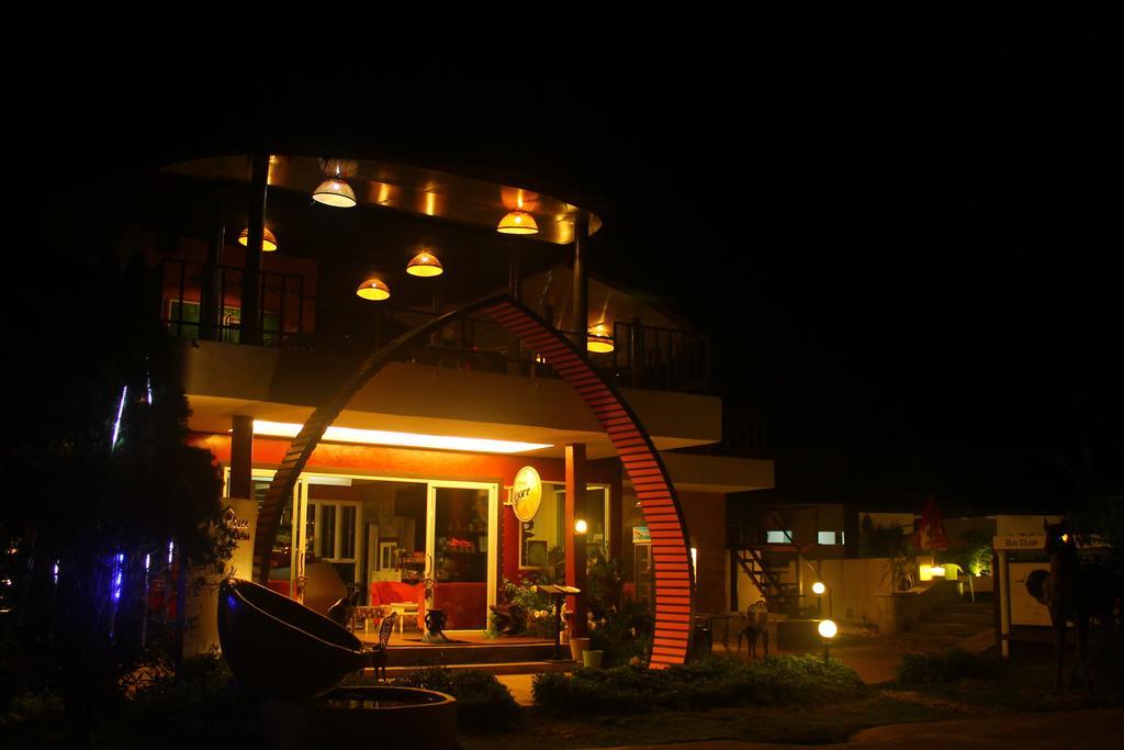 Fullhouse Resort Mae Suai Quarto foto