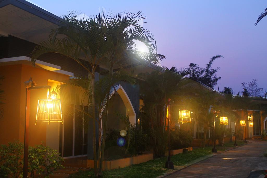 Fullhouse Resort Mae Suai Quarto foto
